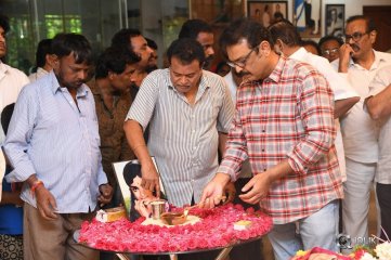 Celebrities Pay Homage to Vijaya Nirmala Garu